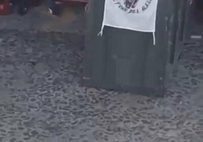 🇪🇸 | Pánico en las calles de Arcos de la Frontera, Cádiz, tras romper…