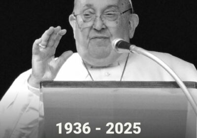 Adiós Santo Padre, hoy partió al encuentro de Dios Todopoderoso. Nuestra Iglesia Católica pierde…