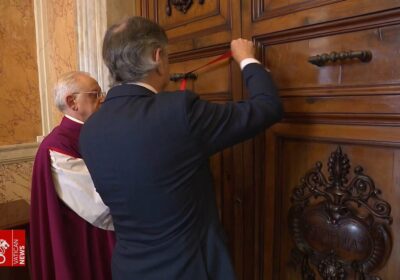 #GrupoFides | El apartamento papal de la tercera planta del Palacio Apostólico ha sido…