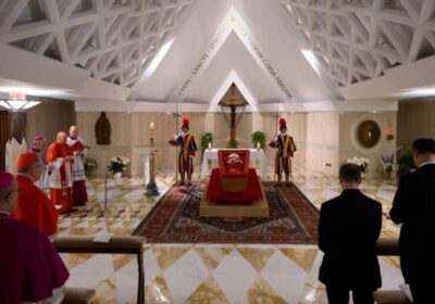 #GrupoFides | #ANF #Iglesia 𝐅𝐮𝐧𝐞𝐫𝐚𝐥 𝐝𝐞𝐥 𝐏𝐚𝐩𝐚 𝐅𝐫𝐚𝐧𝐜𝐢𝐬𝐜𝐨 𝐬𝐞𝐫á 𝐞𝐥 𝐬á𝐛𝐚𝐝𝐨 𝟐𝟔 𝐝𝐞 𝐚𝐛𝐫𝐢𝐥…