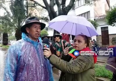 #Sucre Ex magistrado Gualberto Cusi encabeza vigilia indefinida de indígenas que exigen al @TCP_bolivia…