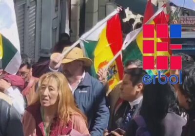 Representantes del Comité Multisectorial llegan a cercanías de plaza Murillo y pretenden entregar una…