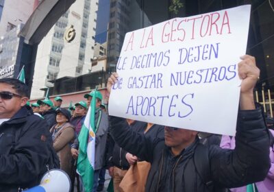 #LaPaz | El magisterio urbano nacional exige la renuncia del secretario ejecutivo de la…