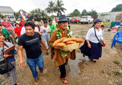 Sorprendido y agradecido por la visita de los 20 Distritos de la Hoyada y…