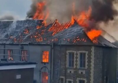 🇬🇧| Incendio provocado en una iglesia en Gales del Sur. La Capilla Metodista Calvinista…