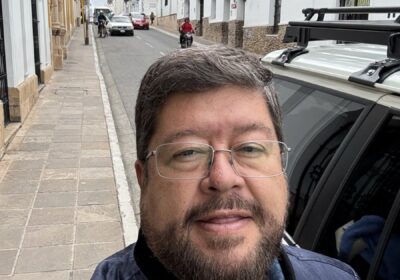 Partiendo a Potosi para conversar con jóvenes de tres universidades, sobre mi propuesta para…