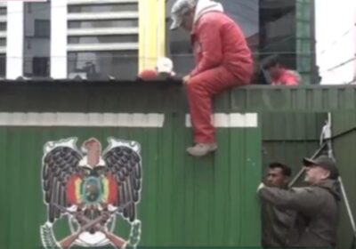 #GrupoFides | #ANF #Seguridad 𝐄𝐥 𝐀𝐥𝐭𝐨: 𝐏𝐨𝐥𝐢𝐜í𝐚 𝐢𝐧𝐬𝐭𝐚𝐥𝐚 𝐮𝐧𝐚 𝐜𝐚𝐬𝐞𝐭𝐚 𝐞𝐧 𝐥𝐚 𝐏𝐥𝐚𝐳𝐚 𝐝𝐞𝐥…