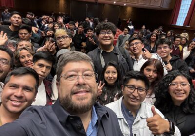 En la UMSA, junto a futuros líderes. Con los estudiantes de la carrera de…