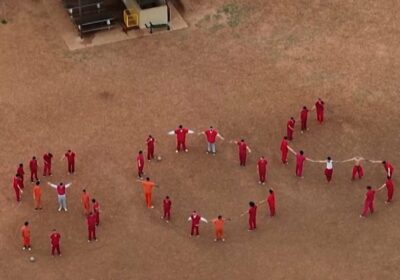 Migrantes detenidos en Texas envían mensaje de socorro 31 migrantes detenidos en el centro…