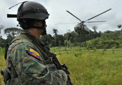 #GrupoFides | #Mundo Al menos once militares ecuatorianos pierden la vida en una emboscada…