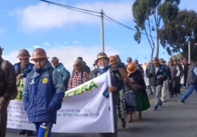 #GrupoFides | #ANF #Economía 𝐂𝐨𝐨𝐩𝐞𝐫𝐚𝐭𝐢𝐯𝐚𝐬 𝐚𝐮𝐫í𝐟𝐞𝐫𝐚𝐬 𝐦𝐚𝐫𝐜𝐡𝐚𝐧 𝐡𝐨𝐲 𝐞𝐧 𝐋𝐚 𝐏𝐚𝐳 𝐛𝐚𝐣𝐨 𝐚𝐦𝐞𝐧𝐚𝐳𝐚 𝐝𝐞…
