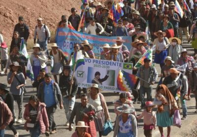 🇧🇴 | LO ÚLTIMO: Seguidores de Evo Morales inician un viaje por tierra con…