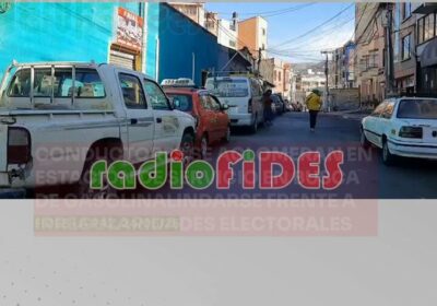 #GrupoFides | #ANF Una extensa fila de vehículos se formó este sábado en la…