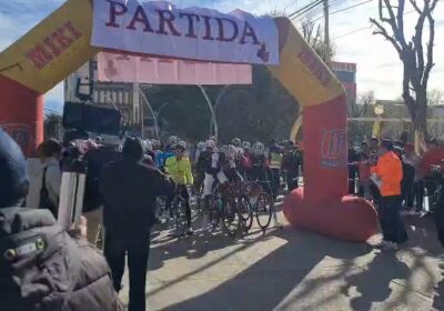 ‍️ #GrupoFides | Continúa la carrera ciclística «La Vuelta al Sur» en homenaje al…