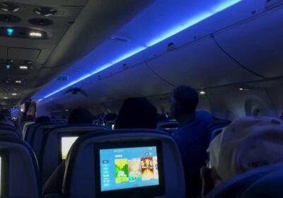 🇺🇸 | Un vuelo de Delta Airlines en tuvo que retrasar el despegue de…