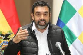 “NO HAY LEVANTAMIENTO DEL DECRETO QUE PROHIBE QUEMAS” Ministro de medio ambiente desmiente las…