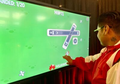 Huawei desplegó un Stand para que los participantes puedan ser parte de una experiencia…