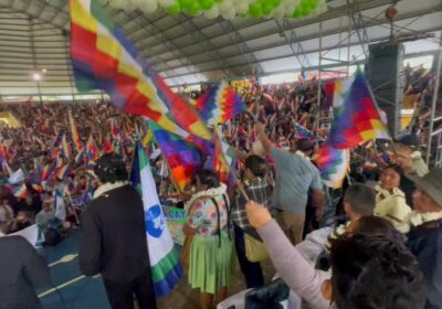 Impresionante, impecable y profundamente conmovedor el acto de protesta y proclama en el coliseo…