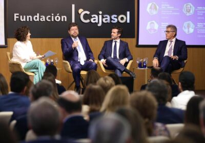 Con Pablo Casado, expresidente del Partido Popular de España. Ahora dirige un Fondo de…
