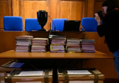 Chile realiza primer juicio por adopciones ilegales durante la dictadura El magistrado Alejandro Aguilar…