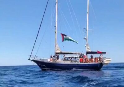 🇵🇸🇮🇱 | Greta Thunberg navega hacia Gaza para desafiar el “asedio de Israel”.  …