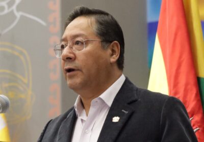 #GrupoFides | #ANF #Política 𝐏𝐫𝐞𝐬𝐢𝐝𝐞𝐧𝐭𝐞 𝐀𝐫𝐜𝐞 𝐥𝐥𝐚𝐦𝐚 “𝐦𝐞𝐧𝐭𝐢𝐫𝐨𝐬𝐨” 𝐚 𝐄𝐯𝐨 𝐌𝐨𝐫𝐚𝐥𝐞𝐬 𝐲 𝐪𝐮𝐞 𝐬𝐨𝐥𝐨…