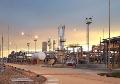 #GrupoFides | #ANF #Economía 𝐄𝐥 𝟔𝟔% 𝐝𝐞 𝐥𝐚 𝐞𝐥𝐞𝐜𝐭𝐫𝐢𝐜𝐢𝐝𝐚𝐝 𝐞𝐧 𝐁𝐨𝐥𝐢𝐯𝐢𝐚 𝐝𝐞𝐩𝐞𝐧𝐝𝐞 𝐝𝐞𝐥 𝐠𝐚𝐬,…