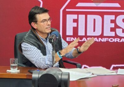 ️ #FidesEnLasÁnforas | #Elecciones2025 El candidato Rodrigo Paz propone reordenar el sistema de salud…