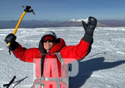 Carol Masheter de 78 años hizo cumbre en el nevado Sajama (Bolivia). Rompió el…