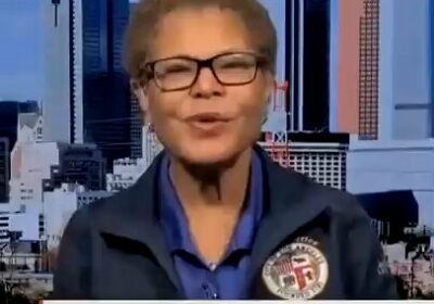 🇺🇸 | La alcaldesa demócrata de Los Ángeles, Karen Bass, vuelve a prometer protección…