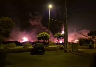 🇮🇱🇮🇷‼️ | URGENTE — El depósito petrolero de Shahran, al oeste de Teherán, arde…