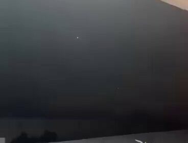 🇮🇱🇮🇷 | URGENTE: Imágenes que muestran el misil balístico iraní que impactó la ciudad…