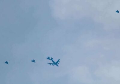 🇺🇸 | ÚLTIMA HORA: Cuatro aviones de combate F-35A, acompañados por aviones cisterna KC-135…