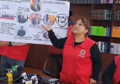 Ruth Nina acusa a César Siles como el centro de un esquema que quitó…