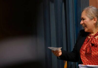 Exabogada del «Chapo» Guzmán gana elección para jueza penal en México Silvia Delgado defendió…
