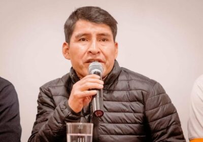 #GrupoFides | #ANF #Política El gobernador de #Chuquisaca, Damián Condori, fue internado en el…