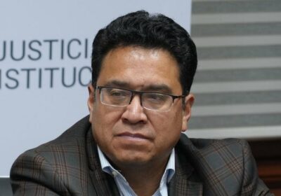 Envían a la cárcel por cinco meses al exministro César Siles dentro del caso…