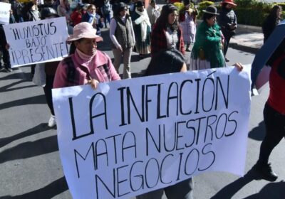 #GrupoFides | #ANF #Economía 𝐓𝐫𝐞𝐬 𝐨𝐫𝐠𝐚𝐧𝐢𝐳𝐚𝐜𝐢𝐨𝐧𝐞𝐬 𝐩𝐨𝐥í𝐭𝐢𝐜𝐚𝐬 𝐩𝐥𝐚𝐧𝐭𝐞𝐚𝐧 𝐦𝐞𝐝𝐢𝐝𝐚𝐬 𝐩𝐚𝐫𝐚 𝐞𝐧𝐟𝐫𝐞𝐧𝐭𝐚𝐫 𝐥𝐨𝐬 𝐩𝐫𝐢𝐦𝐞𝐫𝐨𝐬 𝐬𝐞𝐢𝐬…