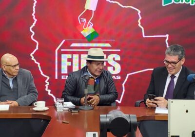 #GrupoFides | #ANF #Economía 𝐅𝐢𝐝𝐞𝐬 𝐞𝐧 𝐥𝐚𝐬 Á𝐧𝐟𝐨𝐫𝐚𝐬: 𝐌𝐀𝐒 𝐩𝐥𝐚𝐧𝐭𝐞𝐚 𝐜𝐨𝐦𝐩𝐫𝐢𝐦𝐢𝐫 𝐞𝐥 𝐄𝐬𝐭𝐚𝐝𝐨 𝐝𝐞…