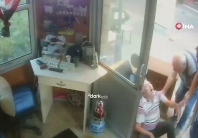 🇹🇷 | Un taxista que vio a su compañero y mejor amigo sufrir un…