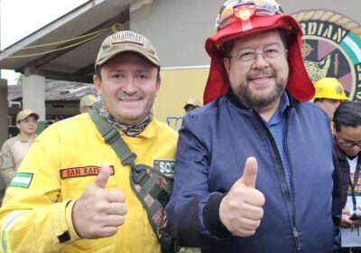 Jorge Vargas es un bombero voluntario de Santa Cruz. Junto a sus compañeros de…