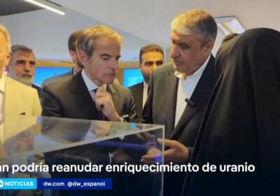 La Organización Internacional de Energía Atómica afirma que Irán podría reanudar el enriquecimiento de…