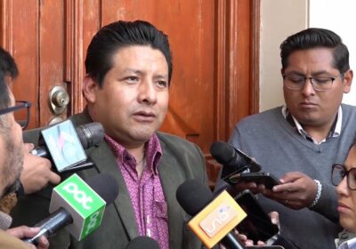«La mesa tiene la razón, no le va a ir muy bien», sentenció el…
