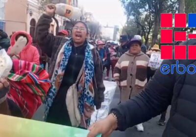 Vivanderas de movilizan en La Paz en demandas de soluciones por la crisis económica.…