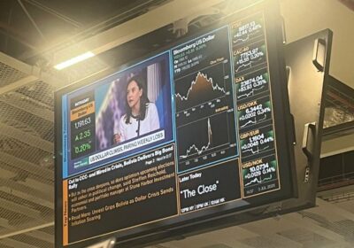 En esta pantalla dice que el precio de los bonos bolivianos está viviendo un…