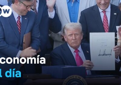 🟢Trump amenaza con elevar aranceles hasta 70% a países que no hayan firmado acuerdos…