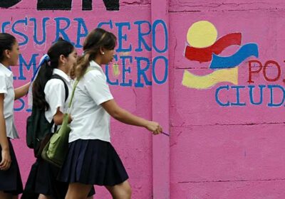 Escuelas en Nicaragua: ¿educar o adoctrinar? Los nuevos textos escolares exaltan la figura de…