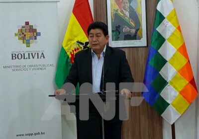 #GrupoFides | #ANF El ministro de Obras Públicas, Édgar Montaño, descalificó al binomio conformado…