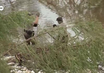 Inundaciones en Texas dejan más de 100 muertos El saldo de las inundaciones repentinas…