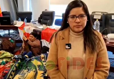 #GrupoFides | #ANF La diputada Lissa Claros, quien junto a un grupo de legisladores…